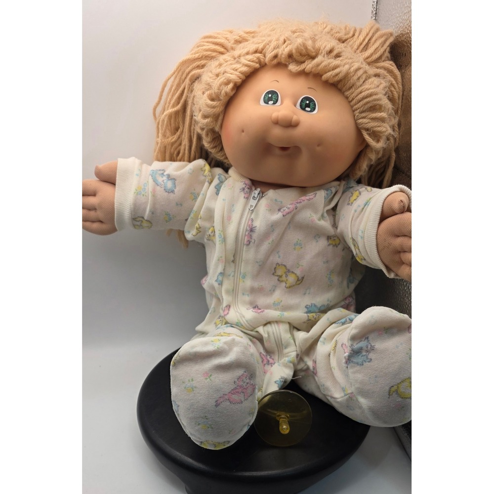 Vintage 1982 Cabbage Patch Kids Doll Coleco KT Blonde Yarn Hair Green Eyes